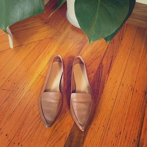 Essex Lane Brown Flats